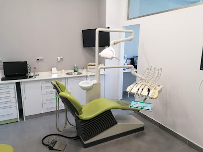 CLINICA DENTAL EL PERCHEL - Málaga