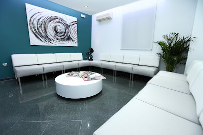 Clínica dental PATRODENT - Dra. Ángela Martín Gómez - Sevilla