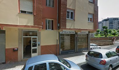 Clínica Dental 23 - Santander