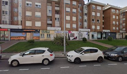 Clínica Dental Los Robles S C - Santander